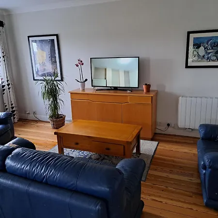 203 Harbour Mill Apartment *
