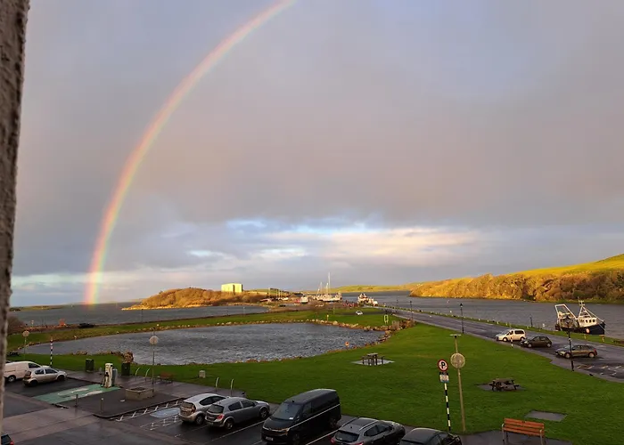 203 Harbour Mill Апартаменты